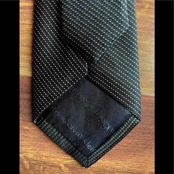 Calvin Klein Black Silk Necktie - Picture 3 of 4